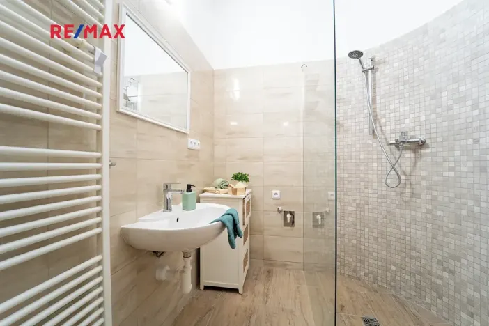 Prodej bytu 3+1, Praha - Malá Strana, Nebovidská, 57 m2