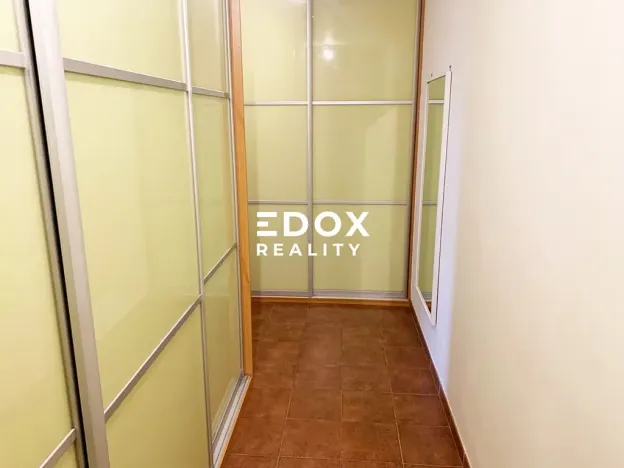 Pronájem bytu 2+kk, Praha - Čakovice, Marty Krásové, 69 m2