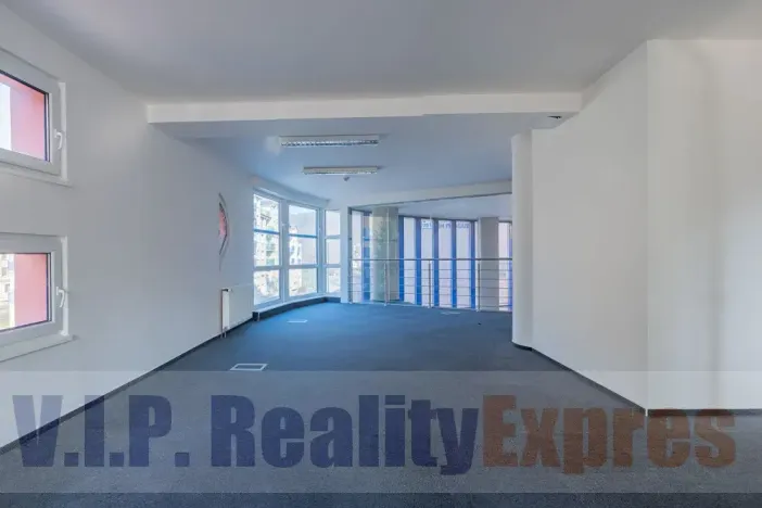 Pronájem kanceláře, Praha - Libeň, Podvinný mlýn, 600 m2