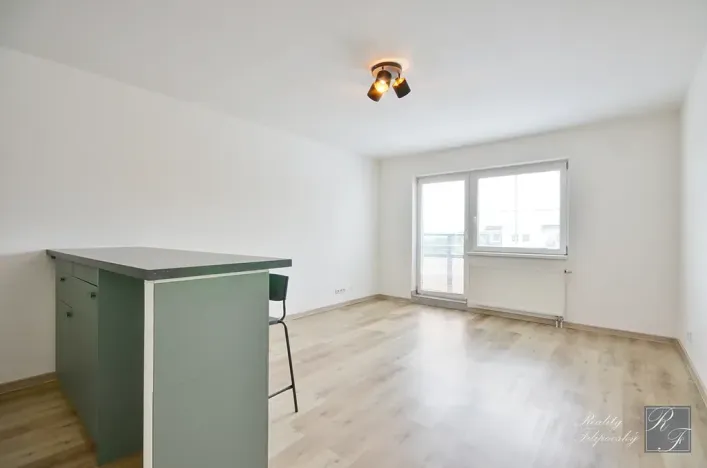 Pronájem bytu 1+kk, Chlumec, Stradovská, 32 m2
