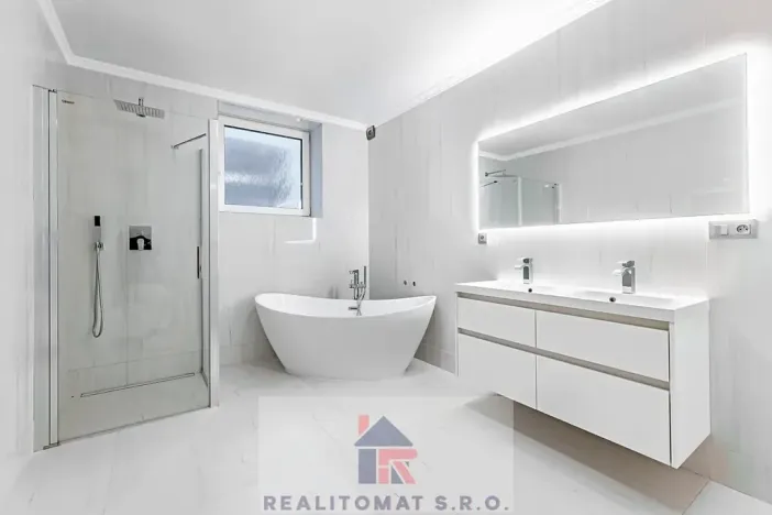 Pronájem bytu 4+kk, Praha - Komořany, Pod lesem, 127 m2