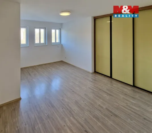 Pronájem bytu 4+kk, Cheb, Zelená, 120 m2