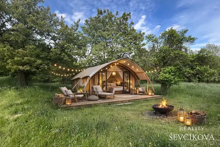 Prodej pozemku, Hřibojedy, 2371 m2