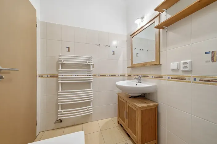 Prodej bytu 2+kk, Olomouc, Novosadský dvůr, 49 m2