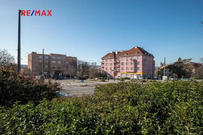Prodej bytu 2+kk, Praha - Vršovice, Vršovické náměstí, 38 m2