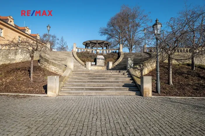 Prodej bytu 2+kk, Praha - Vršovice, Vršovické náměstí, 38 m2