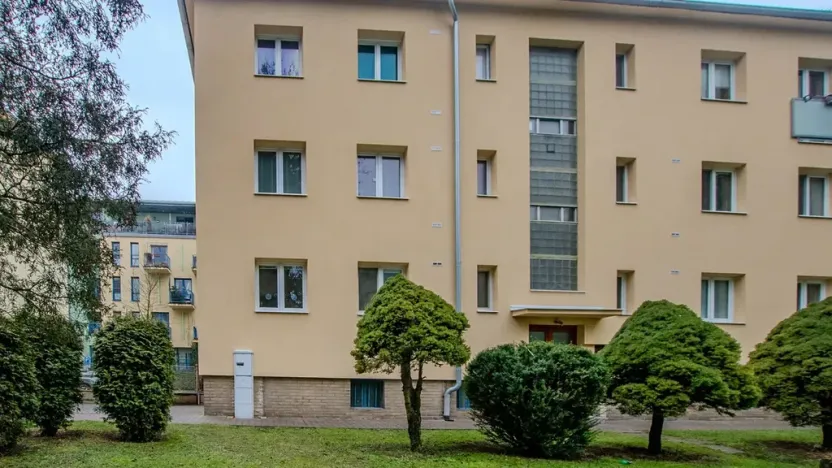 Pronájem bytu 2+1, Poděbrady, Hakenova, 51 m2