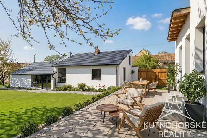 Prodej rodinného domu, Červené Pečky, Husova, 177 m2