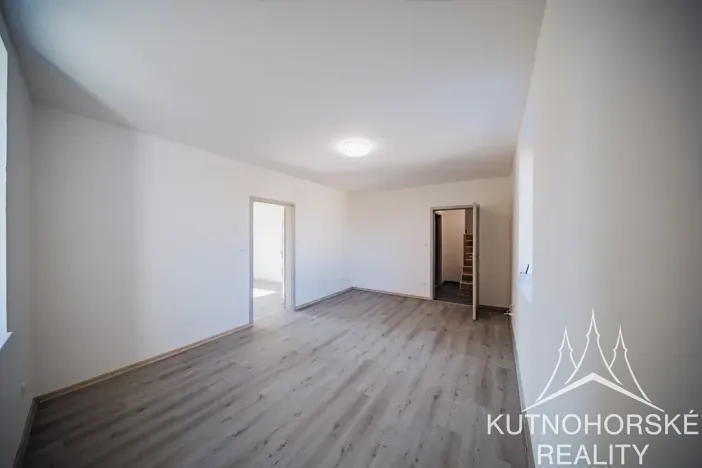 Prodej rodinného domu, Červené Pečky, Husova, 177 m2