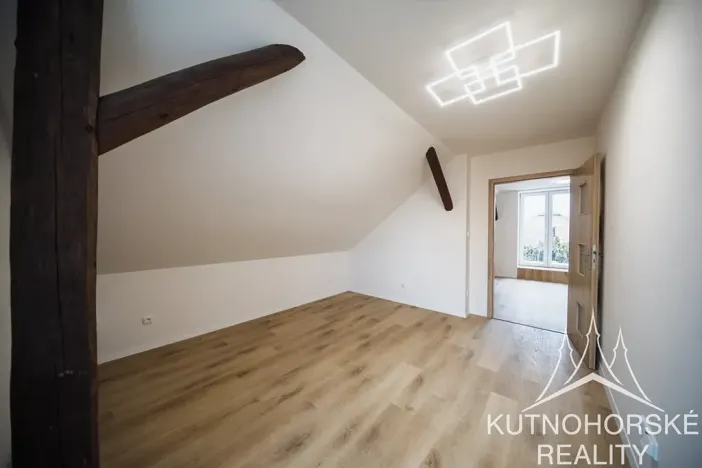 Prodej rodinného domu, Červené Pečky, Husova, 177 m2