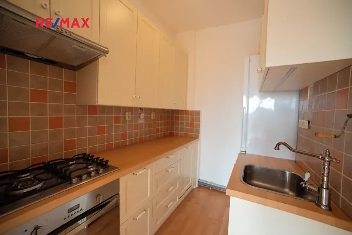 Prodej bytu 3+kk, Praha - Nusle, Zdaru, 64 m2