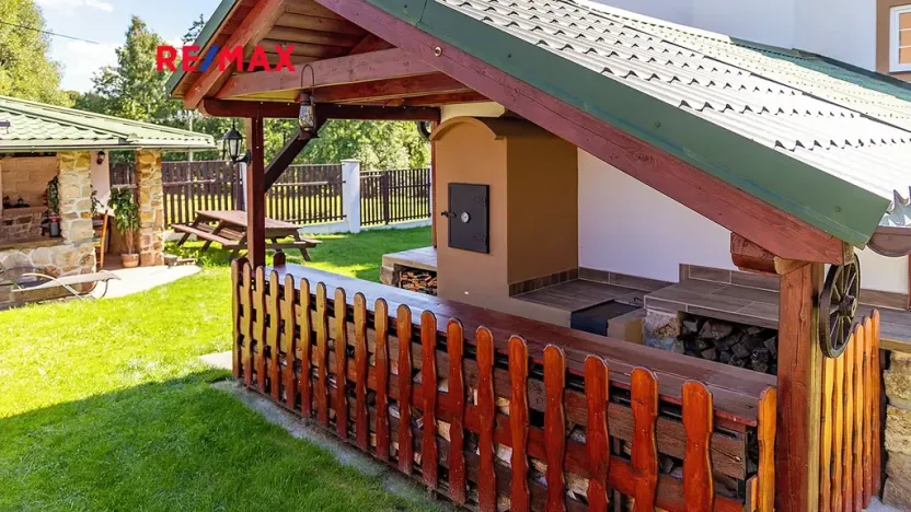 Prodej rodinného domu, Nový Oldřichov, 265 m2