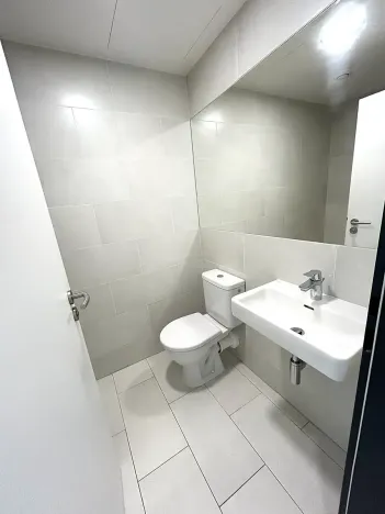 Pronájem bytu 1+kk, Praha - Vysočany, Poděbradská, 29 m2