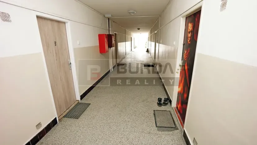 Pronájem bytu 1+1, Neratovice, 27 m2