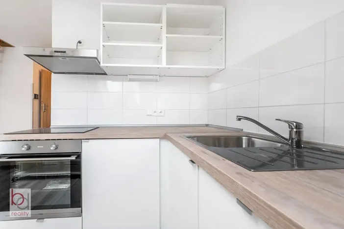 Pronájem bytu 1+kk, České Budějovice, Matice školské, 35 m2