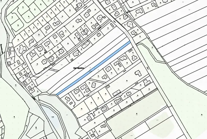 Dražba pole, Škvorec, 1638 m2