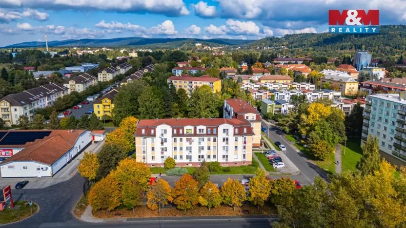 Pronájem bytu 2+kk, Mariánské Lázně - Úšovice, Kubelíkova, 47 m2