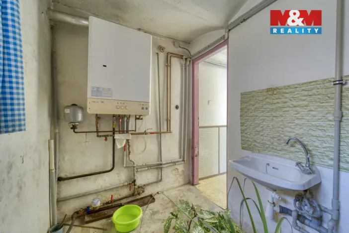 Prodej rodinného domu, Kladruby, Husova, 131 m2