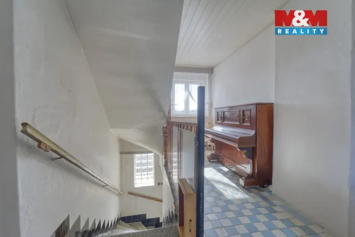 Prodej rodinného domu, Kladruby, Husova, 131 m2