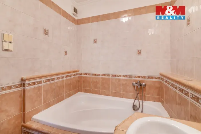 Prodej rodinného domu, Benátky nad Jizerou - Kbel, 75 m2