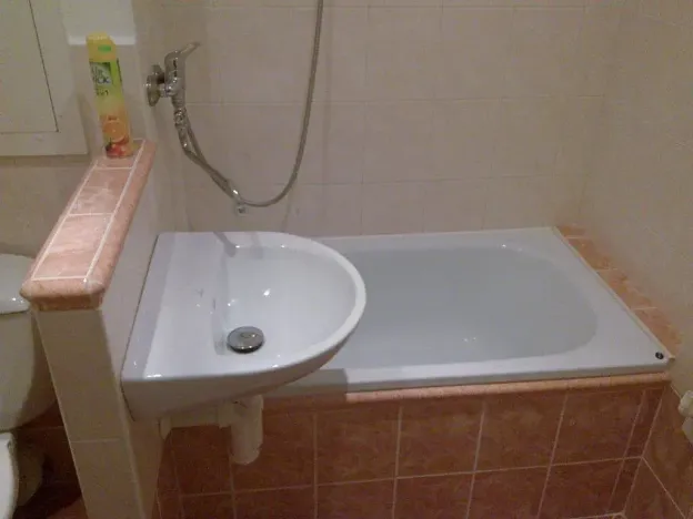 Pronájem bytu 1+kk, Pardubice, Valčíkova, 30 m2