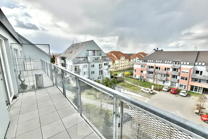 Pronájem bytu 4+kk, Praha - Kbely, Pod Nouzovem, 114 m2