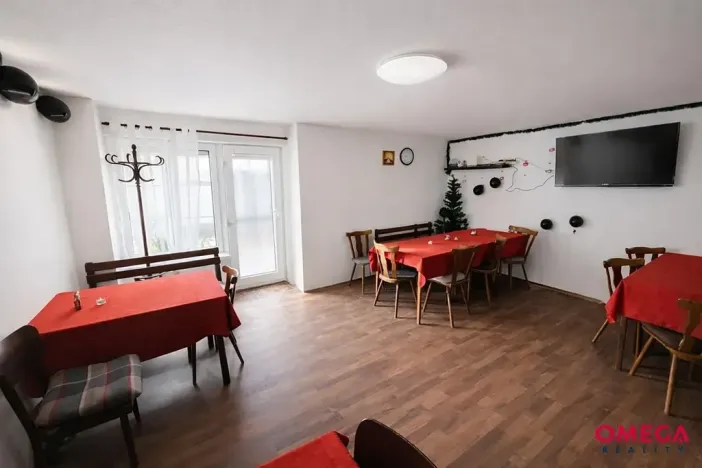 Prodej rodinného domu, Radonice, 350 m2