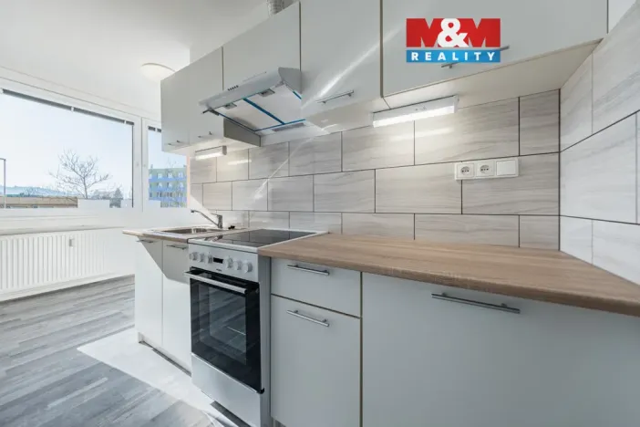 Prodej bytu 4+1, Volary, Sídl. Míru, 80 m2