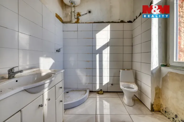 Prodej rodinného domu, Hradec, 323 m2