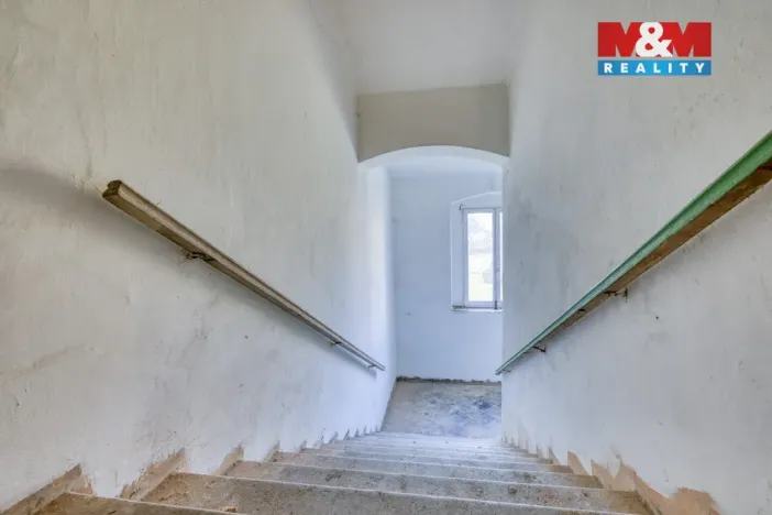 Prodej rodinného domu, Hradec, 323 m2