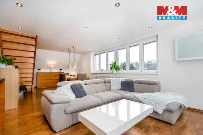 Prodej rodinného domu, Sokoleč, Švestková, 184 m2