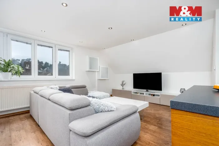 Prodej rodinného domu, Sokoleč, Švestková, 184 m2