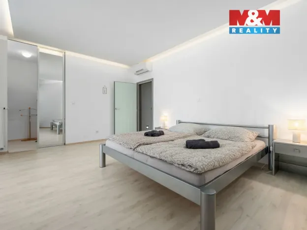 Prodej rodinného domu, Pastviny, 237 m2