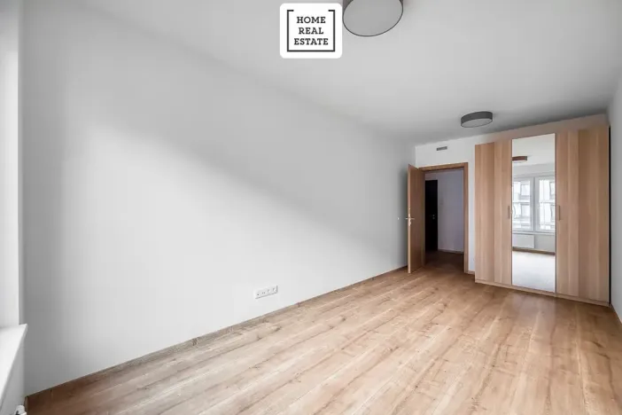 Pronájem bytu 2+kk, Praha - Vysočany, Kolbenova, 55 m2