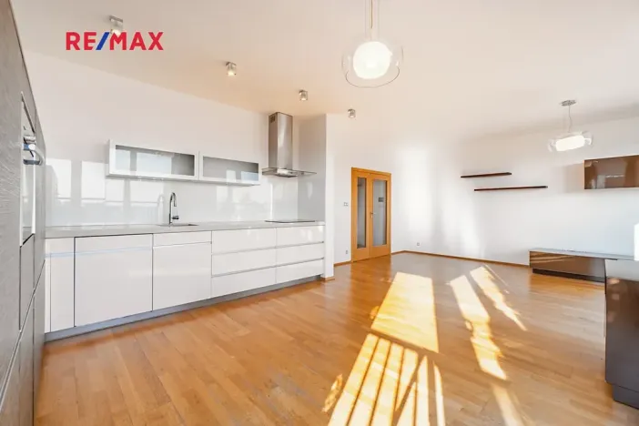 Pronájem bytu 4+kk, Praha - Smíchov, Smrčinská, 116 m2