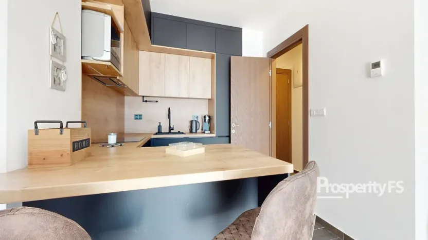 Pronájem bytu 2+kk, Teplice, Novoveská, 47 m2