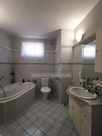 Prodej rodinného domu, Šlapanice, 180 m2