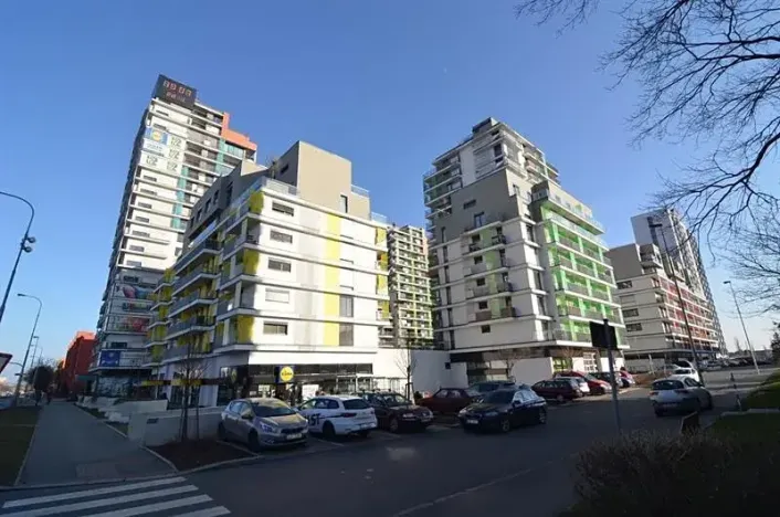 Pronájem bytu 2+1, Praha - Malešice, Počernická, 61 m2