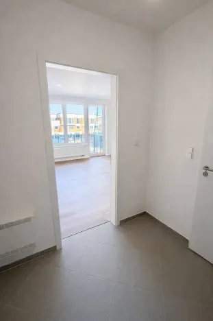 Pronájem bytu 1+kk, Praha - Dolní Měcholupy, Honzíkova, 32 m2