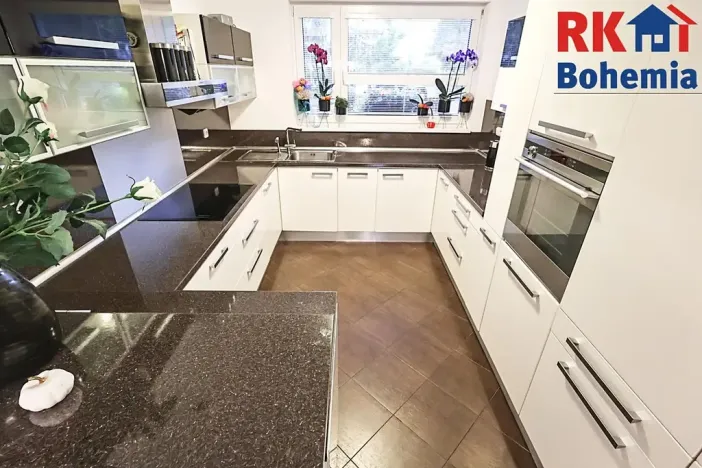 Prodej rodinného domu, Praha - Újezd nad Lesy, Lutínská, 18 m2