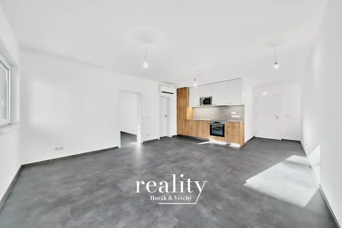 Pronájem bytu 2+kk, Znojmo, Třešňová, 56 m2