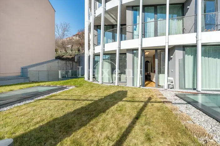 Pronájem bytu 2+kk, Praha, Holečkova, 71 m2