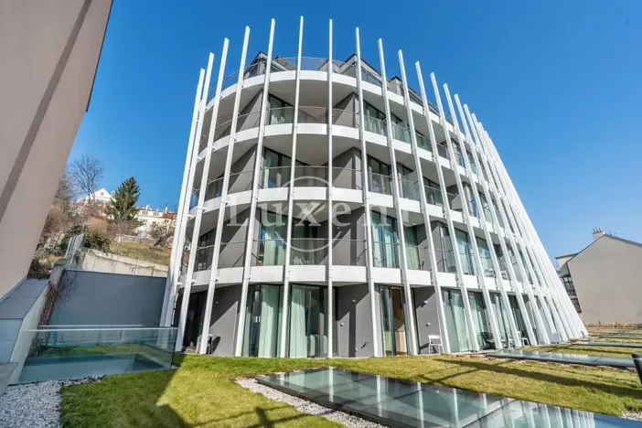 Pronájem bytu 2+kk, Praha, Holečkova, 71 m2