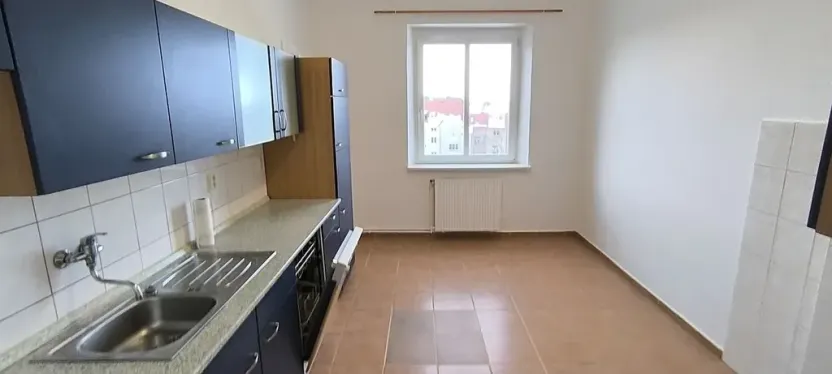 Pronájem bytu 3+1, Cheb, Mánesova, 80 m2