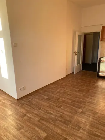Pronájem bytu 2+kk, Praha - Vysočany, Freyova, 49 m2