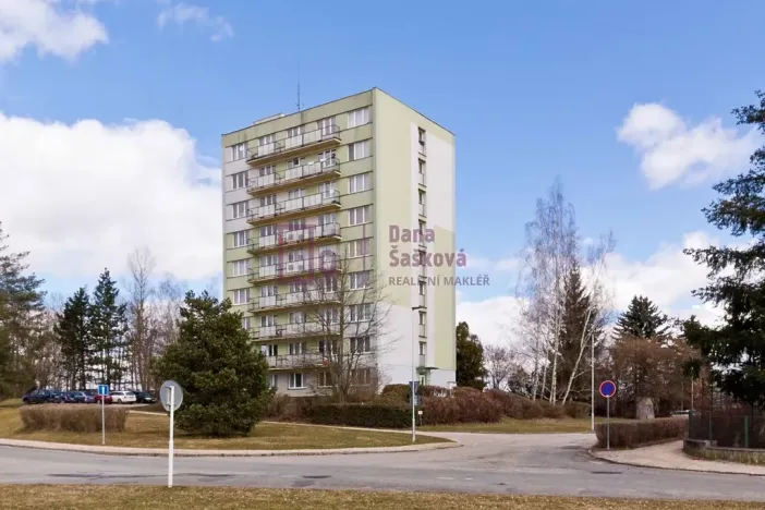 Pronájem bytu 2+kk, Jindřichův Hradec, sídliště Vajgar, 31 m2