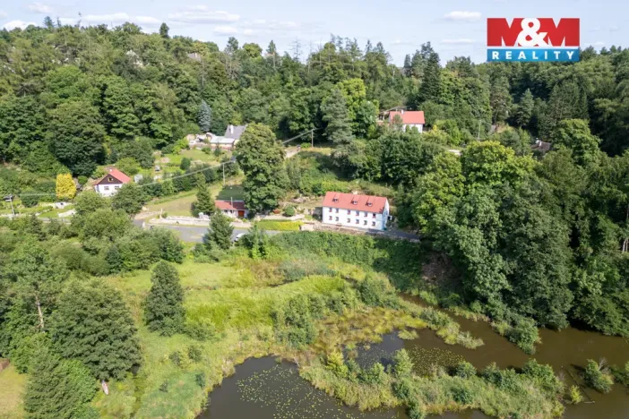 Prodej rodinného domu, Libá, 228 m2