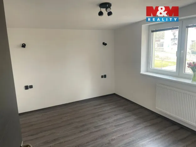 Pronájem atypického bytu, Strakonice - Strakonice I, Mlýnská, 92 m2