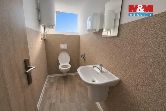 Pronájem skladu, Spořice, Spořická, 660 m2