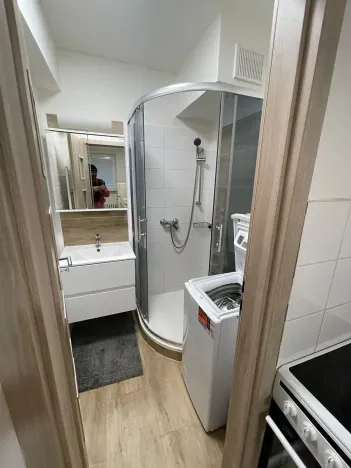 Pronájem bytu 1+kk, Zlín, Mokrá II, 36 m2